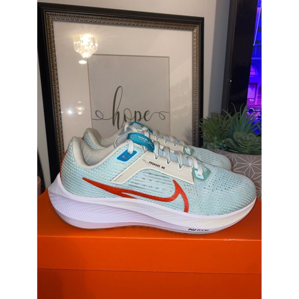 Nike Air Zoom Pegasus 40 Running Shoes Sneakers Size 6 Jade Ice Like New W Box